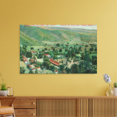 Aussicht auf die Thermalquellen und Gärten von Par Leinwanddruck (Insitu (Wohnzimmer))