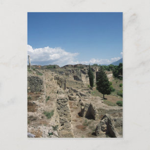 Aussicht auf die zerstörte Stadt Postkarte