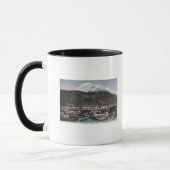 Aussicht auf Stadt und Berg DeweySkagway, AK Tasse (Links)