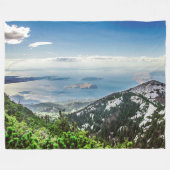 Aussicht aufs Meer aus den Bergen Fleecedecke (Vorderseite (Horizontal))