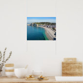 Aussicht aus der Luft auf Etretat mit seinem Stran Poster (Küche)