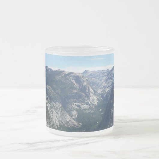 Aussicht vom Glacier Point auf den Yosemite Nation Mattglastasse (Mittel)