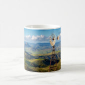 Aussicht von der Bergspitze aus Kaffeetasse (Mittel)