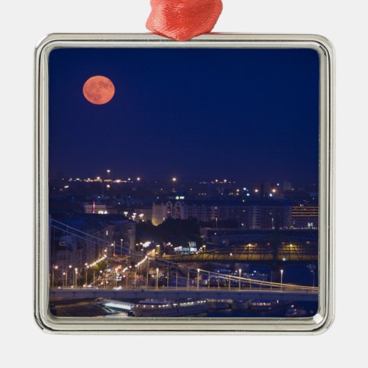 Aussicht von der Fischereizone neben Matyas Silbernes Ornament (Vorne)