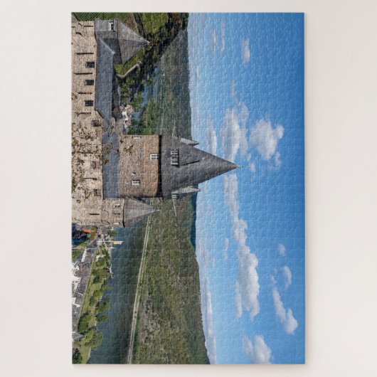 Aussichtspunkt über den Rhein mit der Burg Sta Puzzle (Vertikal)