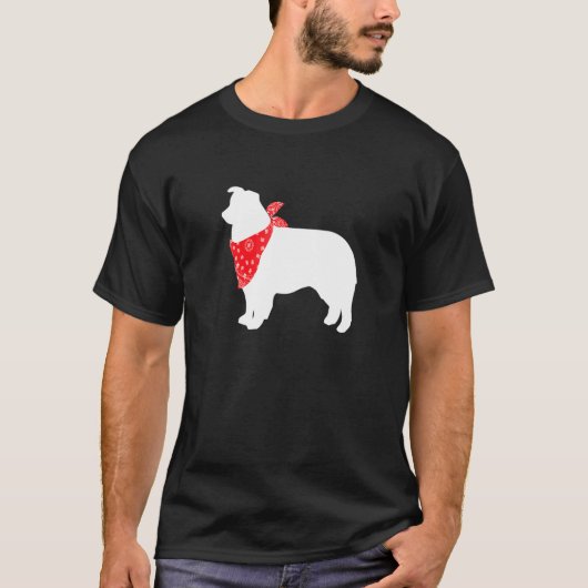 Aussie Australian Shepherd Dog Wearing Red Bandana T-Shirt (Vorderseite)
