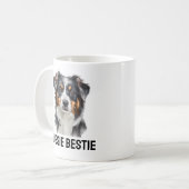 Aussie Bestie Tasse - Loyal Australian Shepherd Gi (Vorderseite Links)