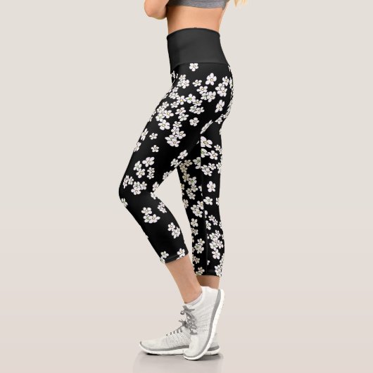 Aussie Black and White Daisies Capri Leggings (Links)