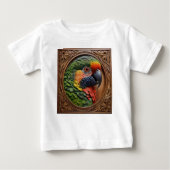 Aussie Spirit: Ein Lorikeet, das in geschnitztem H Baby T-shirt (Vorderseite)