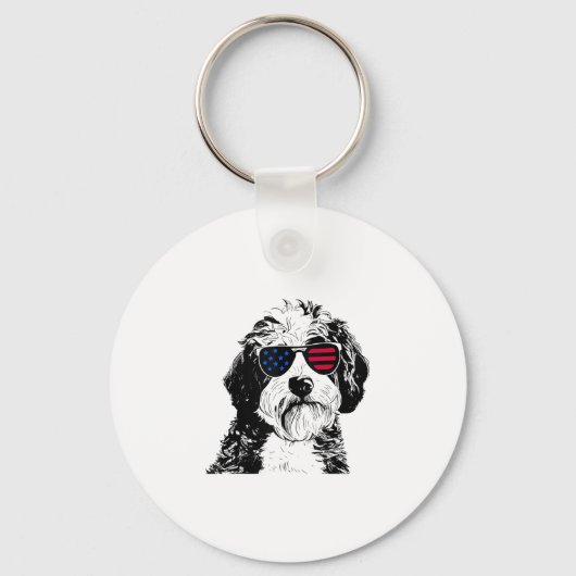 Aussiedoodle Dog 4. Juli USA Flagge Schlüsselanhänger (Vorderseite)