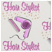 AUSSTEHENDER HAARESYL UND SCHÖNER STOFF (Nahaufnahme)