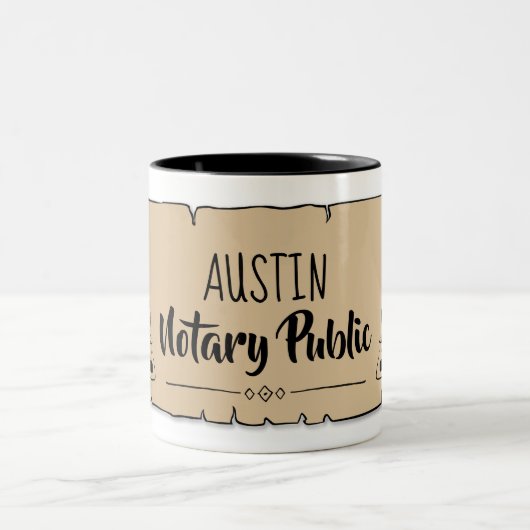 Austin Notary Public Scroll Feather Quill Zweifarbige Tasse (Mittel)