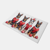 Australian Kelpie Christmas Dress Santa Hat Fußmatte (Schrägansicht)