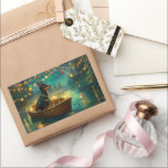 Australian Kelpie Christmas Festive Voyage Rechteckiger Aufkleber<br><div class="desc">Set segelt mit dieser sehr detaillierten Abbildung in den Zauber der Urlaubssaison und zeigt einen stolzen Hund, der in einem festlich dekorierten Boot sitzt und über einen ruhigen Weihnachtssee gleitet. Die Lichter der nahen Kiefernbäume reflektieren das Wasser und warmen, festlichen Glanz, der das gemütliche Ambiente verstärkt. Die Ornamente versetzen sich...</div>