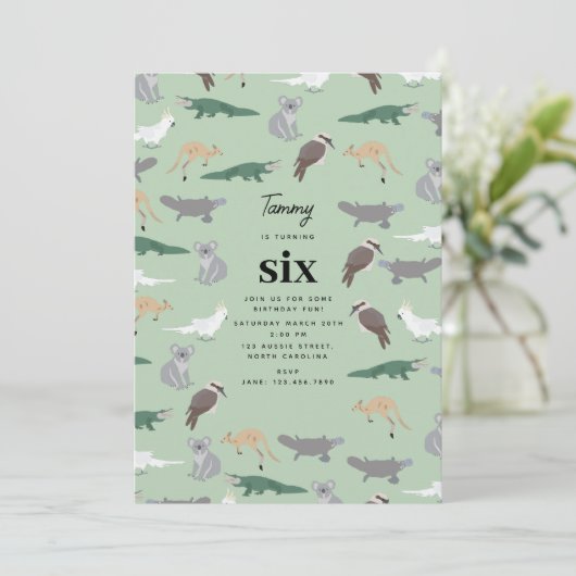 Australian Native Animals Eucalyptus Birthday  Einladung (Stehend Vorderseite)