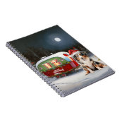 Australian Shepherd Caravan Christmas Adventure Notizblock (Rechte Seite)