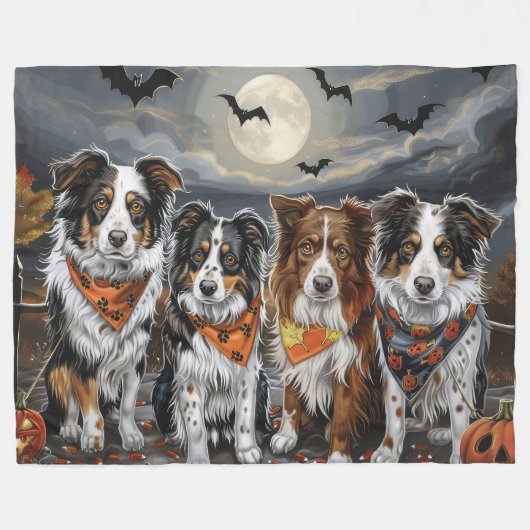 Australian Shepherd Halloween Spooky Fleecedecke (Vorderseite (Horizontal))