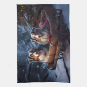 Australian Shepherd Snowy Sleigh Weihnachtsdekor Geschirrtuch (Vertikal)
