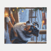 Australian Shepherd With Christmas Lights Holiday Fleecedecke (Vorderseite (Horizontal))