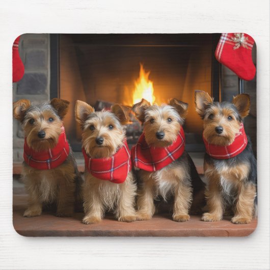 Australian Terrier by Fireplace Christmas Mousepad (Vorne)