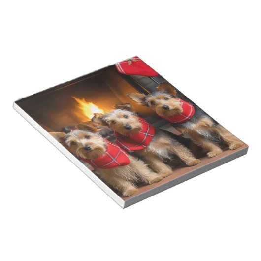 Australian Terrier by Fireplace Christmas Notizblock (angewinkelt)