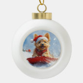 Australian Terrier in Sledge Let it Snow Christmas Keramik Kugel-Ornament (Vorderseite)