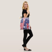 AUSTRALIANISCHE ROOTS Halbe amerikanische Flagge A Tasche (Am Model)