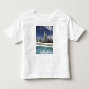 Australien, Queensland, Goldküste, Surfer Kleinkind T-shirt