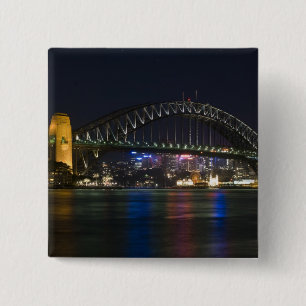 Australien, Sydney. Sydney Hafen bei Nacht. Button