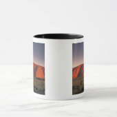 Australien, Uluru Nationalpark. Uluru oder Tasse (Zentrum)