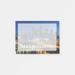 Australien, Victoria, Melbourne, Skyline mit Post-it Klebezettel