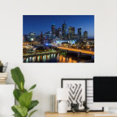 Australien, Victoria, Melbourne, Skyline mit Poster (Heimbüro)