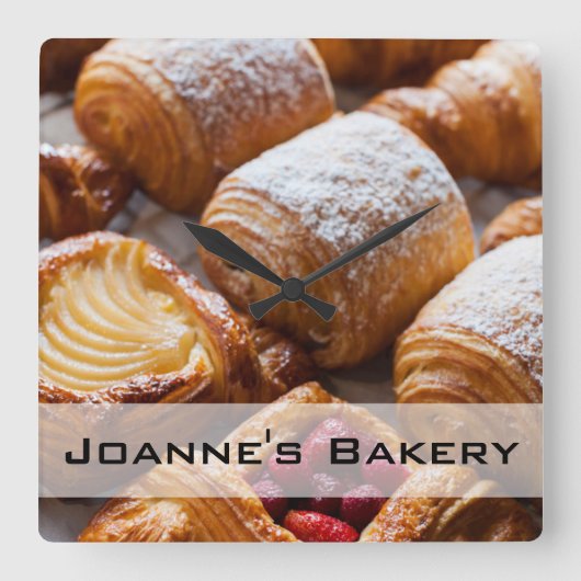 Australien, Victoria, Yarra Valley, Healesville Quadratische Wanduhr (Vorderseite)