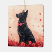 Australische Kelpie mit Rose - Valentinstag Keramikornament (Links)
