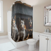 Australische Rinder am Feuerplatz Weihnachten Duschvorhang (Beispiel)