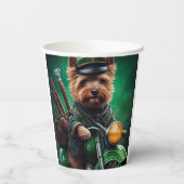 Australische Terrier Fahrrad St. Patrick's Day Pappbecher (Rückseite)