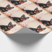 Australische Terrier mit Rose - Valentinstag Geschenkpapier (Ecke)