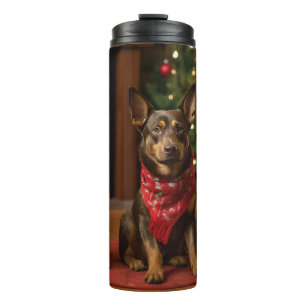 Australischer Kelpie am Kamin Weihnachten Thermosbecher