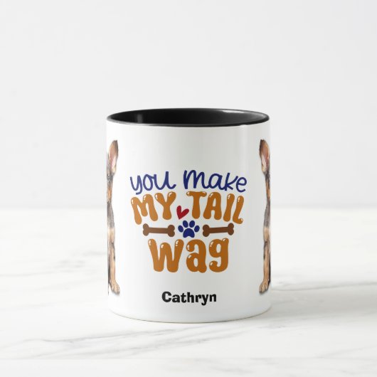 Australischer Rind Doppy, der meinen Schwanz Wag m Tasse (Zentrum)