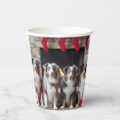 Australischer Schäferhund am Feuerplatz Weihnachte Pappbecher (Vorderseite)