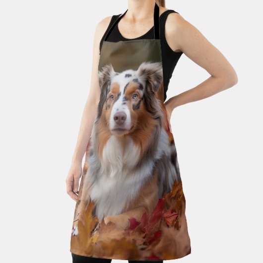 Australischer Schäferhund im Herbstfall Inspiriert Schürze (InSitu)