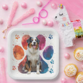Australischer Schäferhund in einem Pawprint Pappteller (Party)