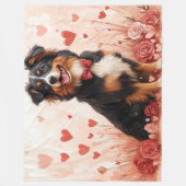 Australischer Schäferhund mit Rose - Valentinstag Fleecedecke (Vorderseite)