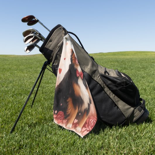 Australischer Schäferhund mit Rose - Valentinstag Golfhandtuch (Gras)