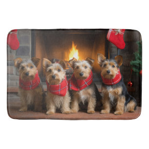 Australischer Terrier am Kamin Weihnachten Badematte