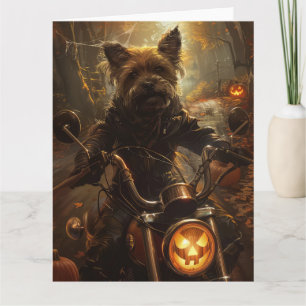 Australischer Terrier fährt Motorrad Halloween Karte
