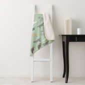 Australisches Ureinwohner Eukalyptus Grünes Muster Sherpadecke (Beispiel)