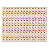 Auswahl an frischen Früchten auf leicht beige Tischdecke (Vorderseite (Horizontal))
