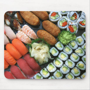 Auswahl an japanischen Sushi-Favoriten Mousepad