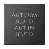 Aut cum scuto aut in scuto fliese (Vorderseite)